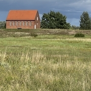 Magerrasen am Altdeich und Beweidungsfläche vor der Konauer Kapelle